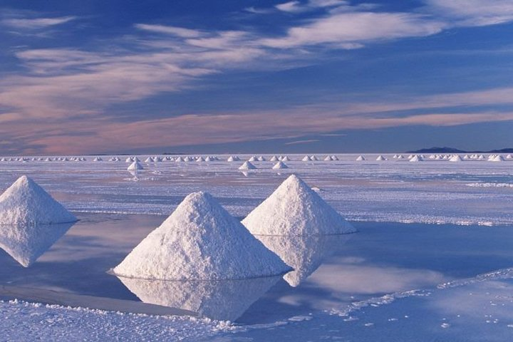 Salar De Uyuni (3 Days) Spanish Speaking Guide - Photo 1 of 25