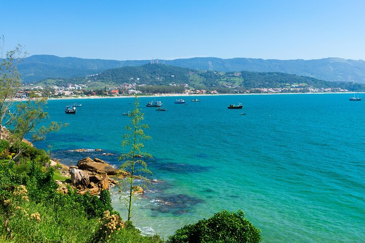 Praia da Vigia and Garopaba central beach