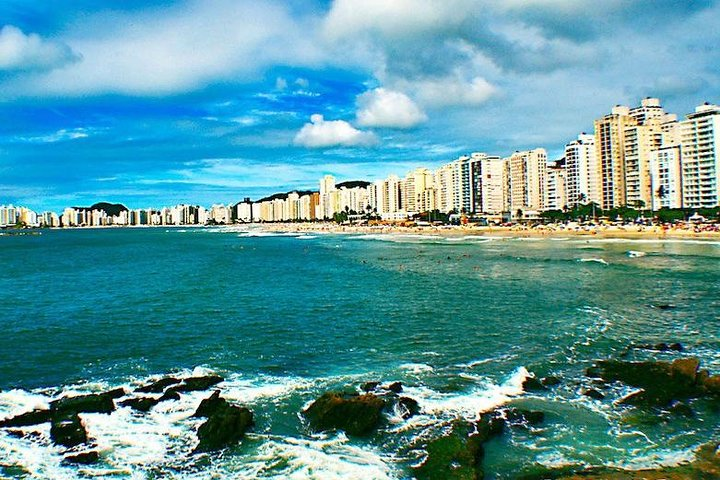 Pitangueiras Beach - Guarujá