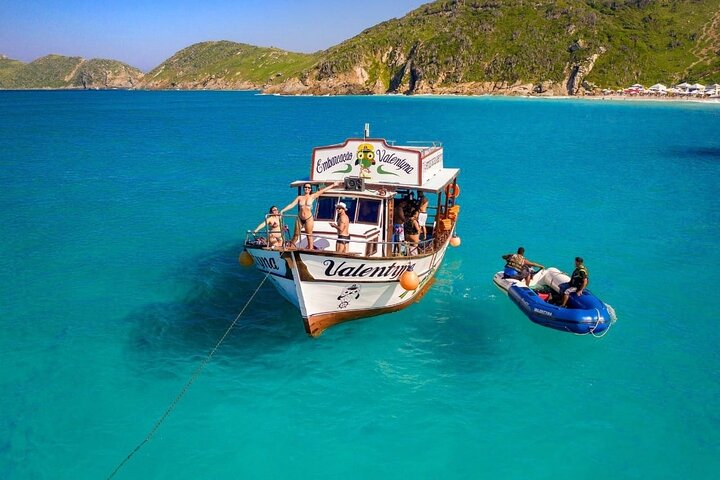 Boat Trip Valentyna Boat One Floor Arraial do Cabo - Photo 1 of 17