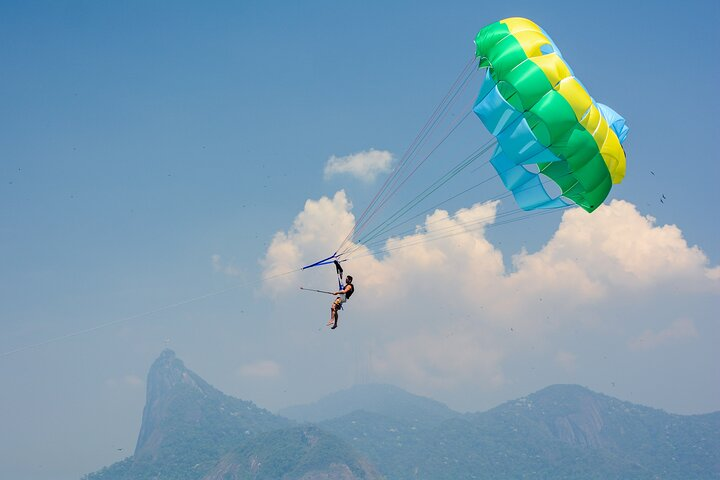 Parasailing in Rio de Janeiro - Photo 1 of 10