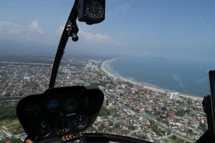 Private Helicopter Tour With Romantic Lunch At The Beach Town Of Guarujá - Photo 1 of 15