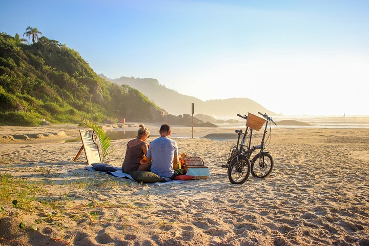 Private Picnic on Bombinhas Beach with Photos - Photo 1 of 10