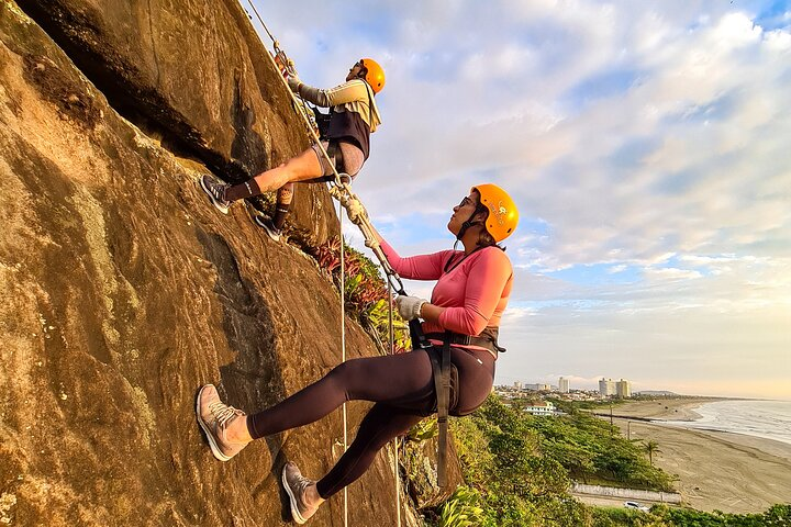 Rappelling at Costão Beach - Photo 1 of 7