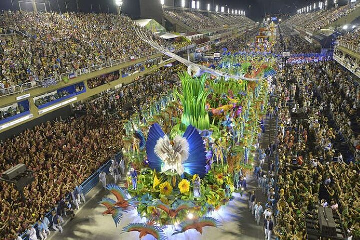 Rio Carnival Parade from a Prime Box – With Shuttle, Tour Guide, Food & Drink - Photo 1 of 20