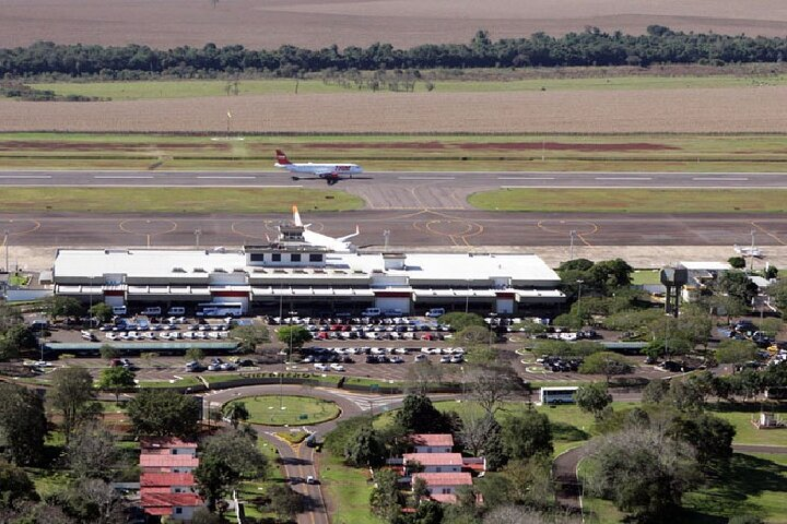 Roundtrip Airport Transfer in Foz do Iguaçu - Photo 1 of 5