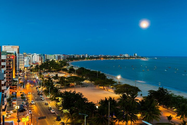 Shared Shuttle between Maceió Airport and Hotel - Photo 1 of 8