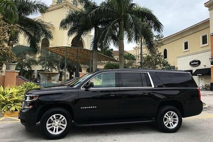 Private Transfer from Hotel to Airport Nassau, Bahamas - Photo 1 of 2