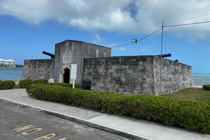 Tour: Just A Little Bit! (city tour of Nassau) - Photo 1 of 7