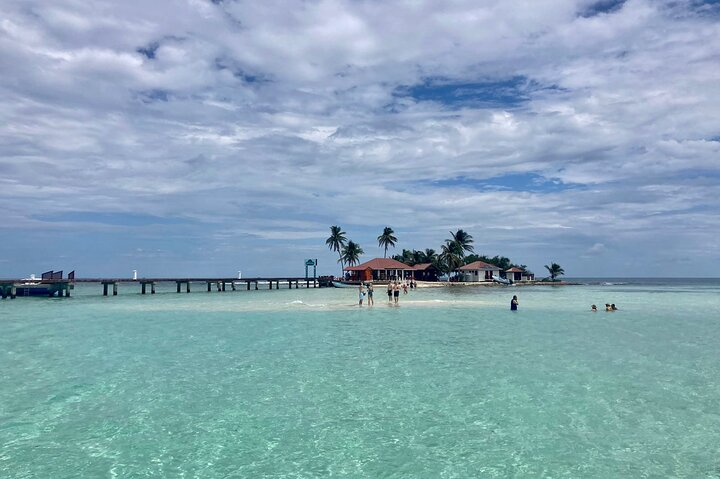 Goff's Caye Beach And Snorkeling - Photo 1 of 10