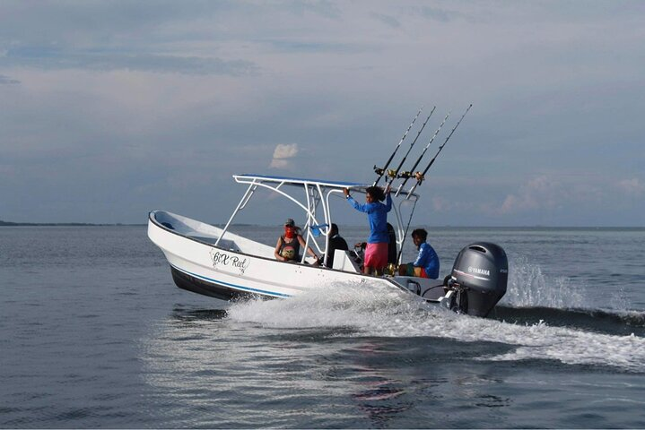 26' Center Console. 6ix Reel