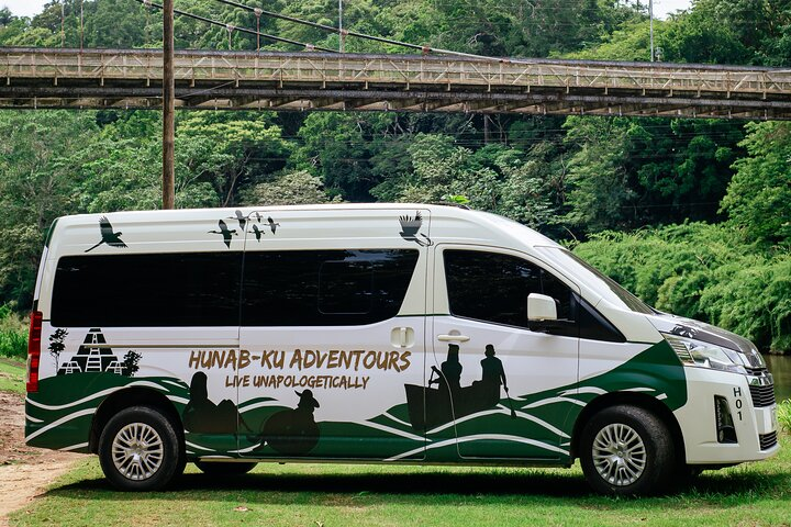 Transfer from San Ignacio to Belize Water Taxi -San Pedro Express - Photo 1 of 3