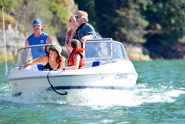 2 Hour Chartered Boat Tour from Deep Cove North Vancouver  - Photo 1 of 9