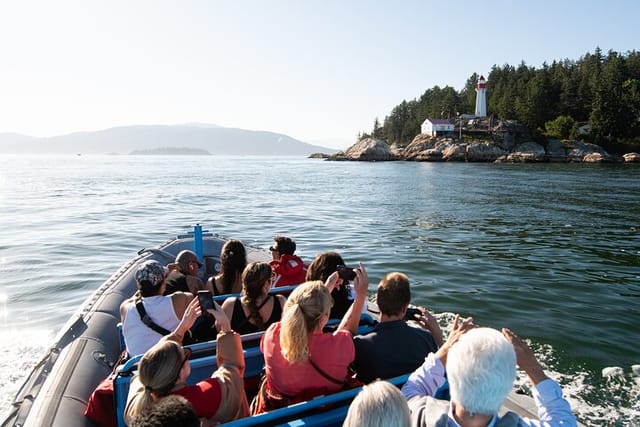 Bowen Island Boat Tour with Drinks - Photo 1 of 5