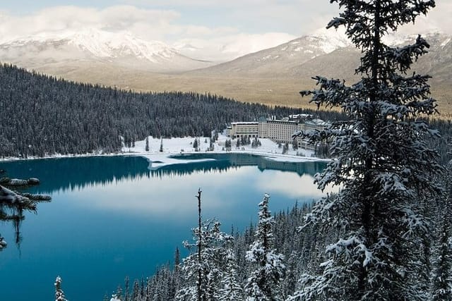 [Day Trip]Adventure in Lake Louise, Johnston Canyon & Banff Town - Photo 1 of 6