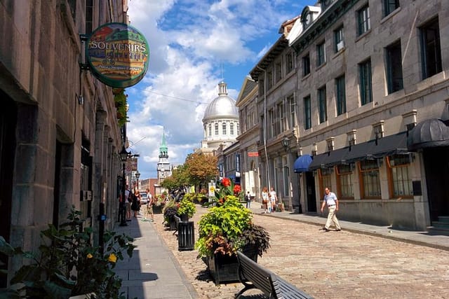 Downtown Montreal and Underground RESO Walking Tour - Photo 1 of 6