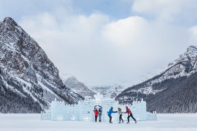 Full Day Tour in Lake Louise and Ice field Parkway  - Photo 1 of 9