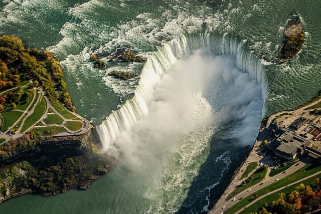 Gray Line Toronto: Niagara Falls Day Trip from Toronto  - Photo 1 of 15