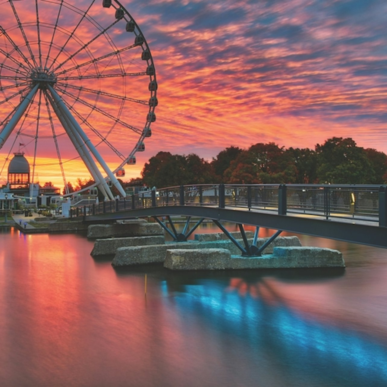 La Grande Roue de Montréal: Ferris Wheel Admission - Photo 1 of 6