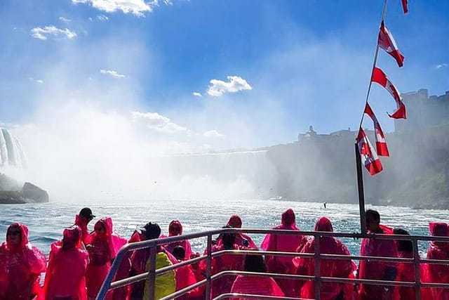 Niagara Falls Guided 9 Hour Day Trip with Round-trip Transfer - Photo 1 of 11