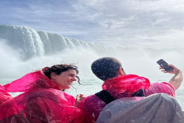 Niagara Falls Small Group Walking w/Boat & Behind The Falls Tour - Photo 1 of 10