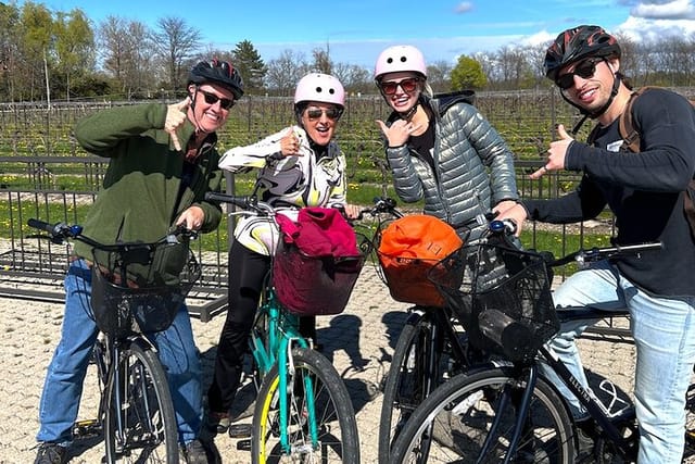 niagara-on-the-lake-cycle-and-wine-tasting-tour-with-optional-lunch_1