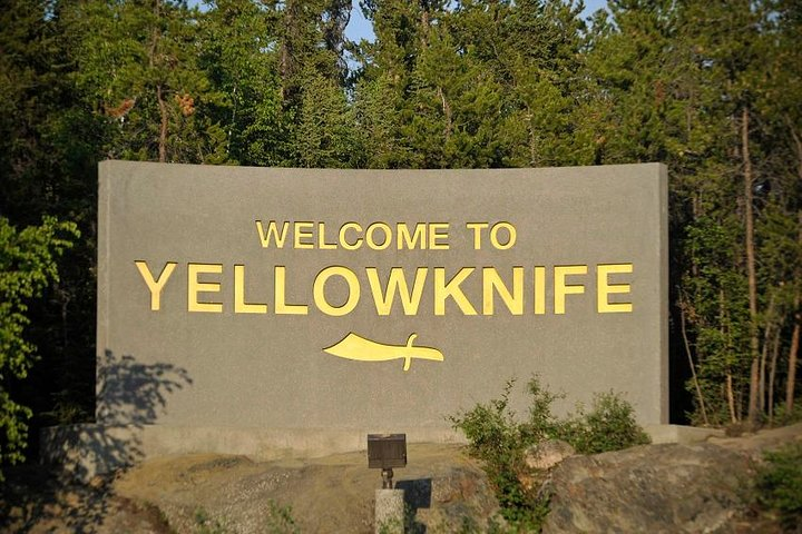 Welcome to Yellowknife, our best city tour!