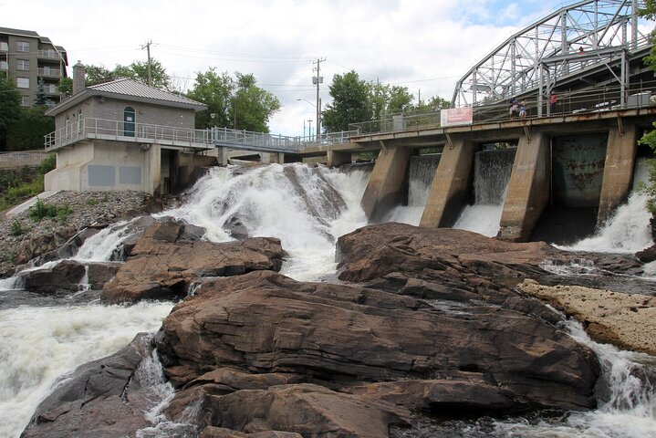 Smartphone Audio Driving Tour between Bracebridge & Toronto - Photo 1 of 9