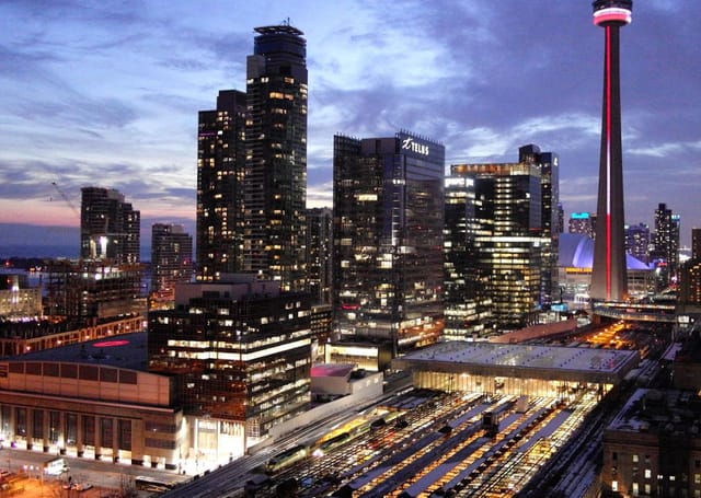 toronto-maple-leafs-at-scotiabank-arena_1