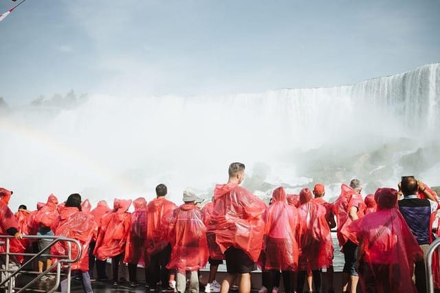 Tour to Niagara Falls with Cruise - Photo 1 of 12