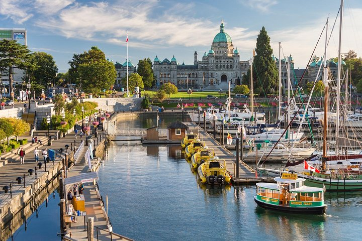 Victoria and Butchart Gardens Day Trip from Vancouver - Photo 1 of 9