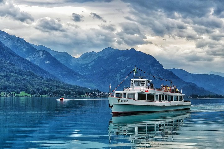 Discover Interlaken’s most Photogenic Spots with a Local - Photo 1 of 7