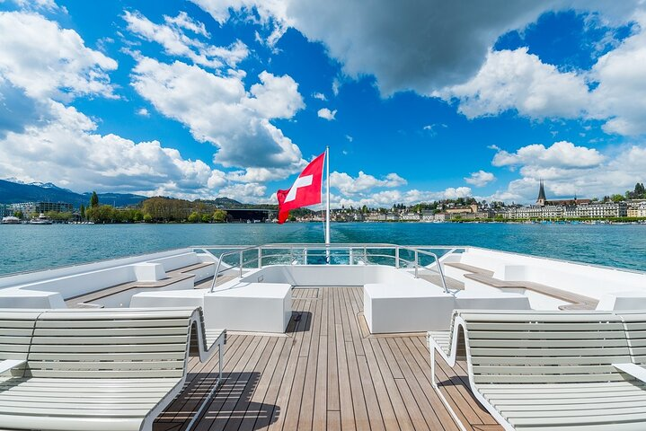 Lucerne Lake Cruise With Yacht