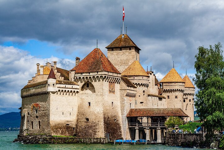 Montreux - Private tour with visit to Castle - Photo 1 of 9