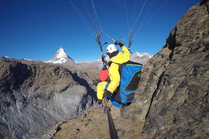 Paragliding mountain flight - Photo 1 of 7