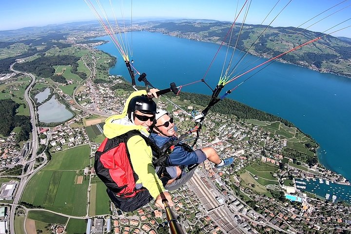 Paragliding Tandem in Switzerland - Photo 1 of 21