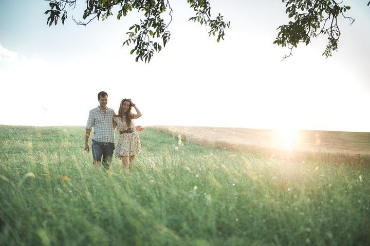 Private Photo Session with a Local Photographer in Lausanne - Photo 1 of 9