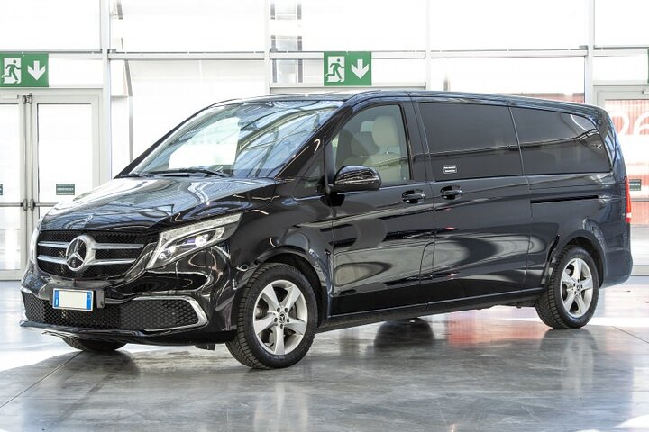 Luxury Mercedes V Class