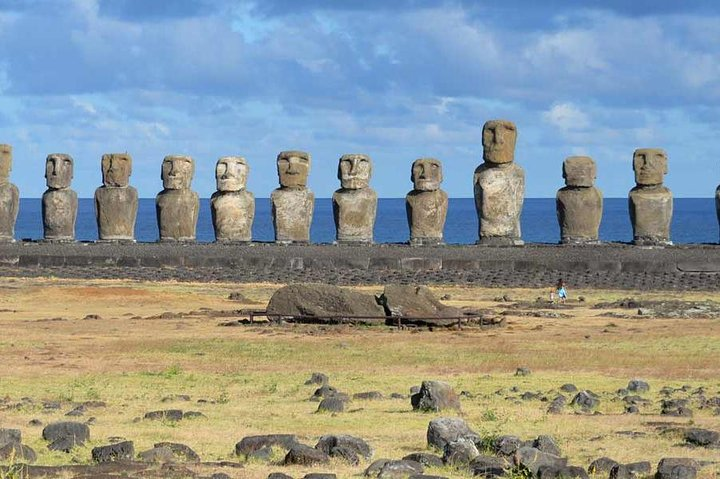 4-Days Trip to Discover Easter Island - Photo 1 of 7