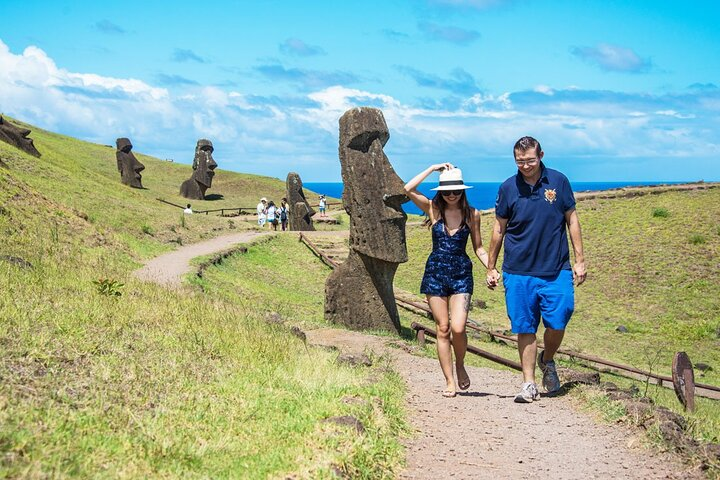 Rano Raraku is the heart of the ancient civilization, where basically all statues were built hundreds of years ago.