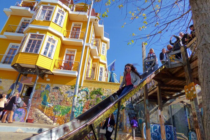 From Santiago: Valparaíso, Viña del Mar and Neruda Museum - Photo 1 of 16