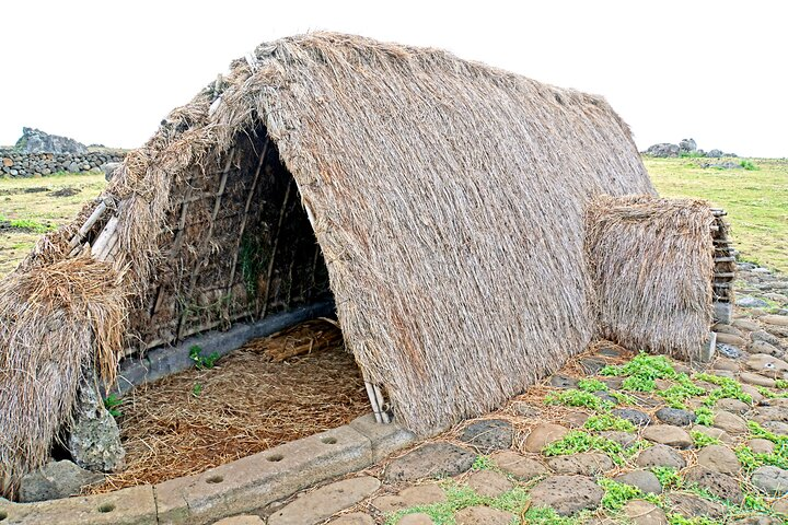 Full Day Hotu Matua Tour from Vaihu to Anakena - Photo 1 of 6