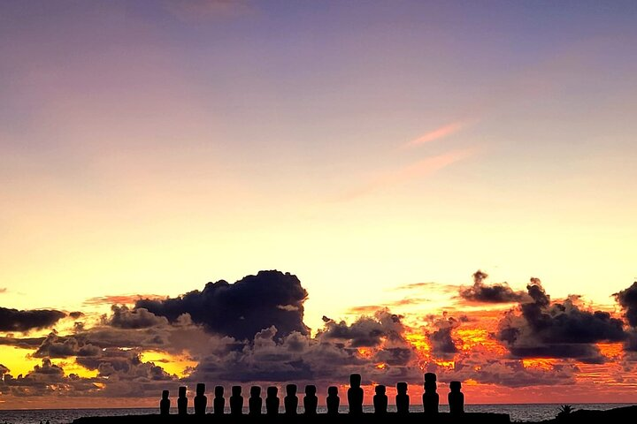 Sunrise at Ahu Tongariki Includes Breakfast SUNRISE WITH BREACKFAST - Photo 1 of 7