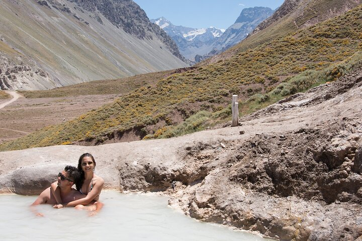 Volcano & Hotsprings 4K  - Photo 1 of 7