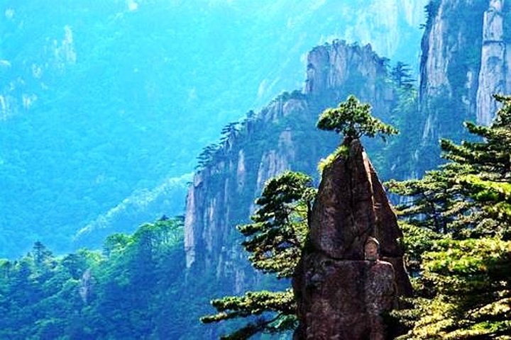 2-Day Mount Huangshan and Xidi Village Private Tour from Nanjing by Bullet Train - Photo 1 of 9