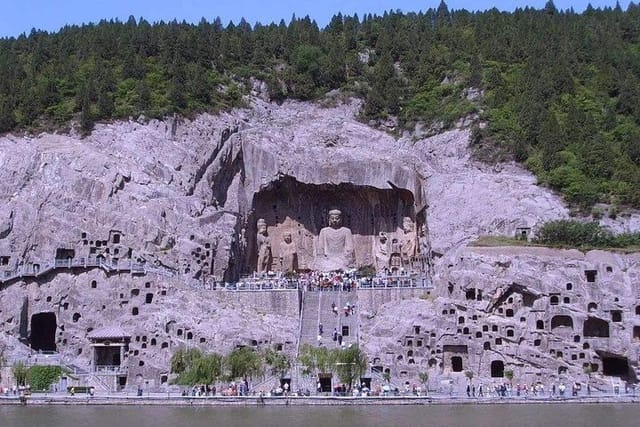 Longmen Grottoes 