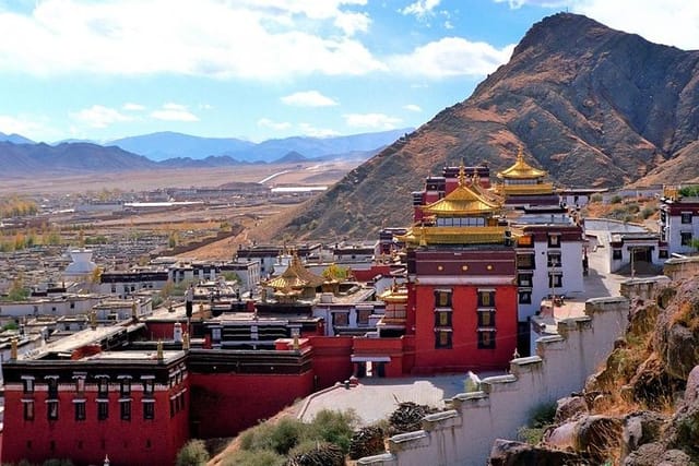  Tashilumpo monastery