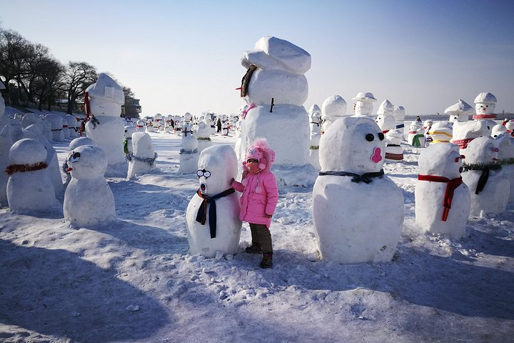 Thousands of snowmen onSonghuariver