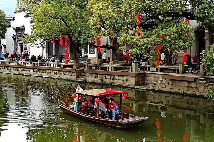 4-Hour Wuxi Private Tour: Huishan Old Town, Jichang Garden and Nanchan Temple  - Photo 1 of 7