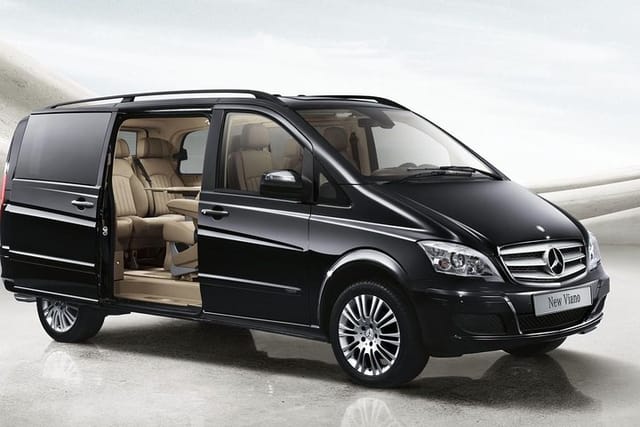 Mercedes 7 seater van 